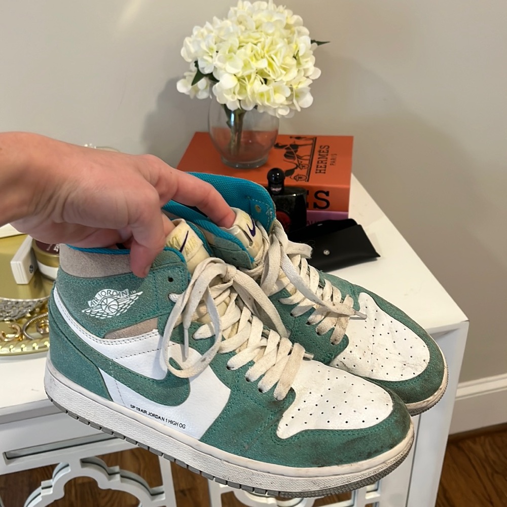 NIKE air Jordans *USED*